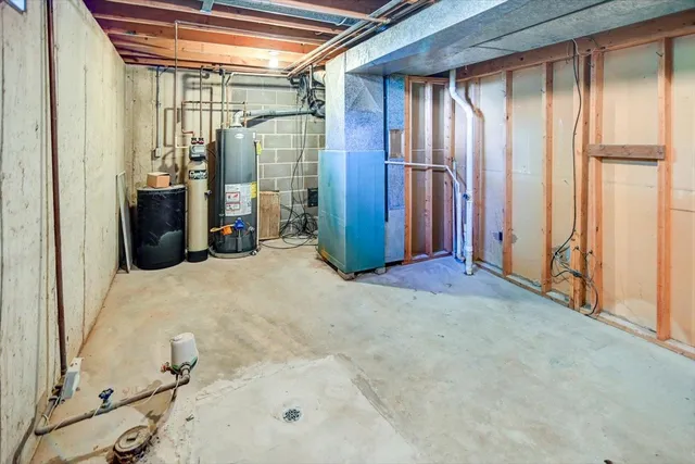 $2,500 | 6715 Century, Middleton, WI 53562