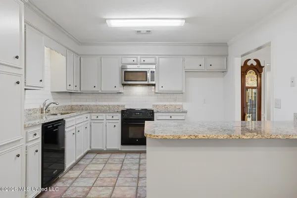 $279,000 | 100 Glenwood Drive, Madison, MS 39110