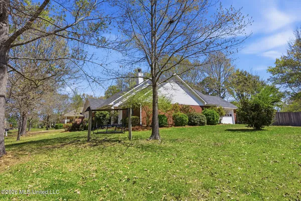$279,000 | 100 Glenwood Drive, Madison, MS 39110