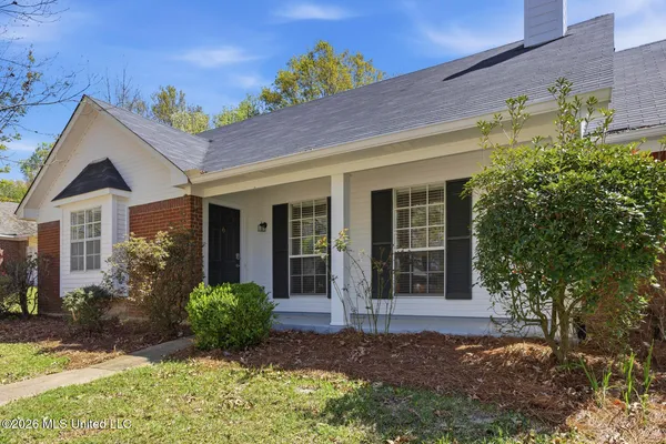 $279,000 | 100 Glenwood Drive, Madison, MS 39110