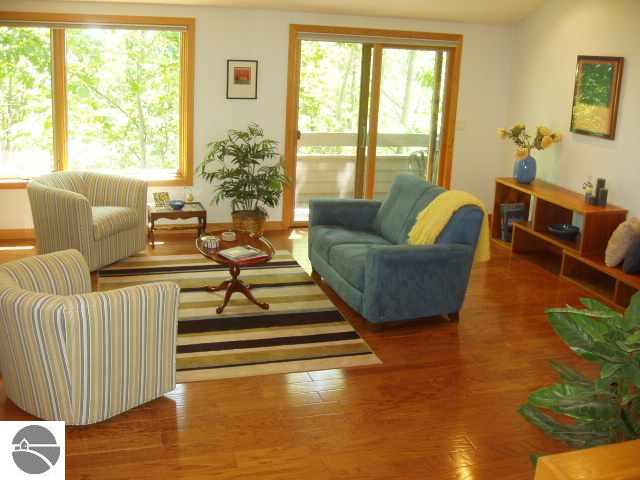 6536 Mission Ridge Traverse City, MI 49686 - Photo 5 of 13 1694142-4.JPG