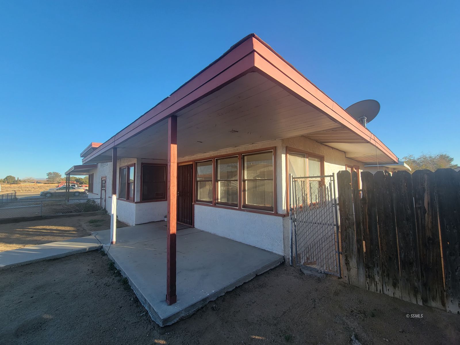 405 South Richmond Road Ridgecrest, CA 93555 - Photo 12 of 22 a view of house with yard