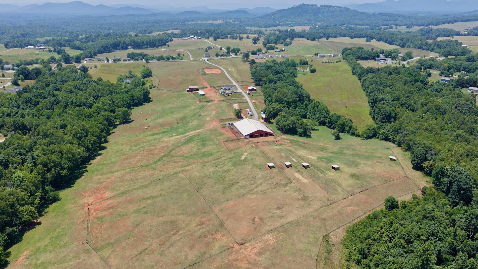2754 Horseshoe Bend Road Moneta, VA 24121 - Photo 41 of 67 Horse Farm - 50
