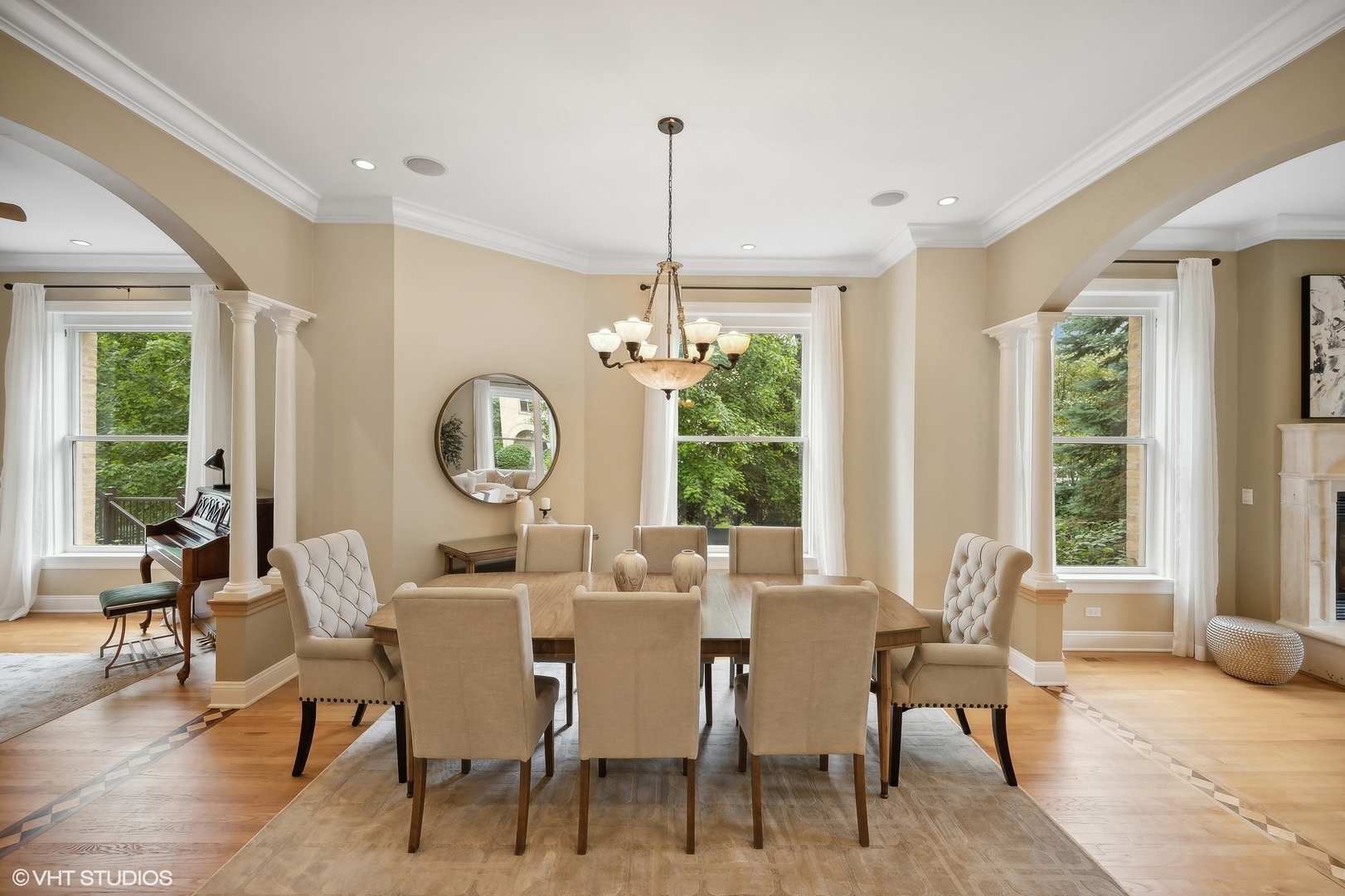 41 Scott Loop Highland Park, IL 60035 - Photo 7 of 50 a dining room with furniture a chandelier and wooden floor