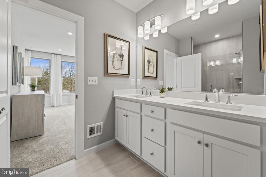 13632 Innovation Station Loop Herndon, VA 20171 - Photo 17 of 33