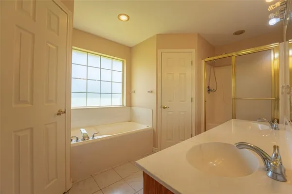 $280,000 | 604 North Cherry Street, Aubrey, TX 76227