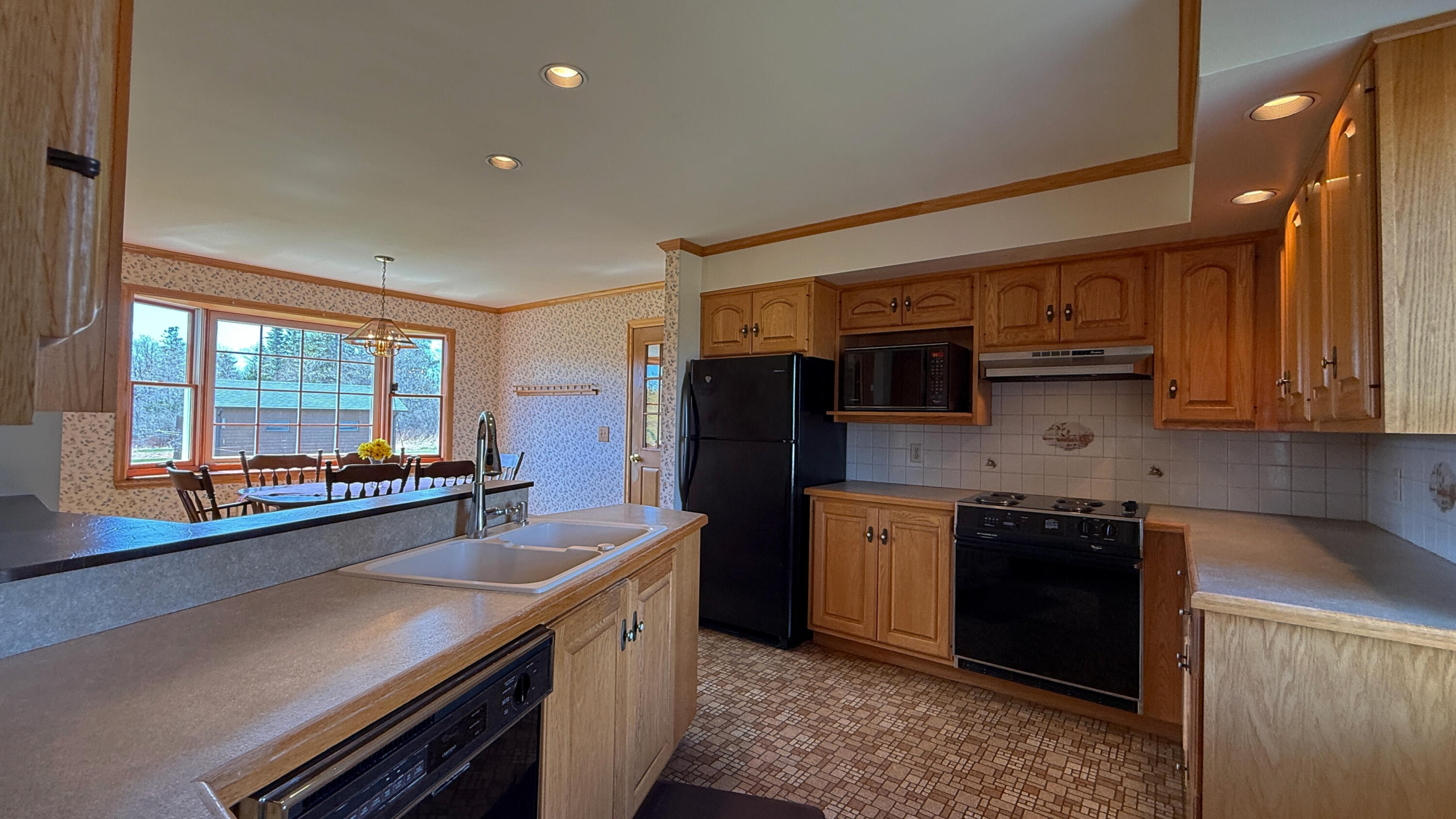 812 County Road Lubec, ME 04652 - Photo 13 of 39 Kitchen