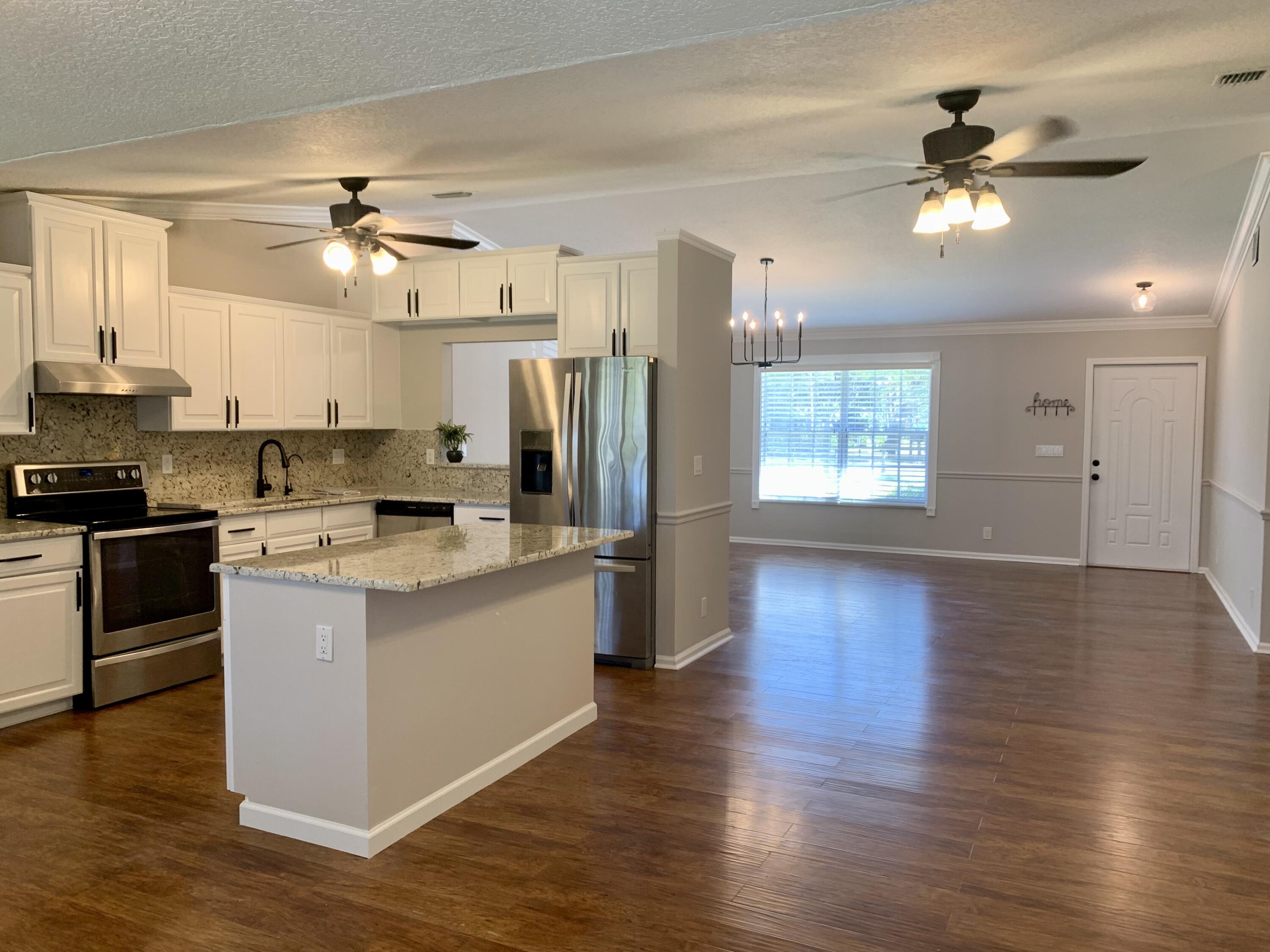 11853 47th Road North The Acreage, FL 33411 - Photo 5 of 22 Kitchen LR18