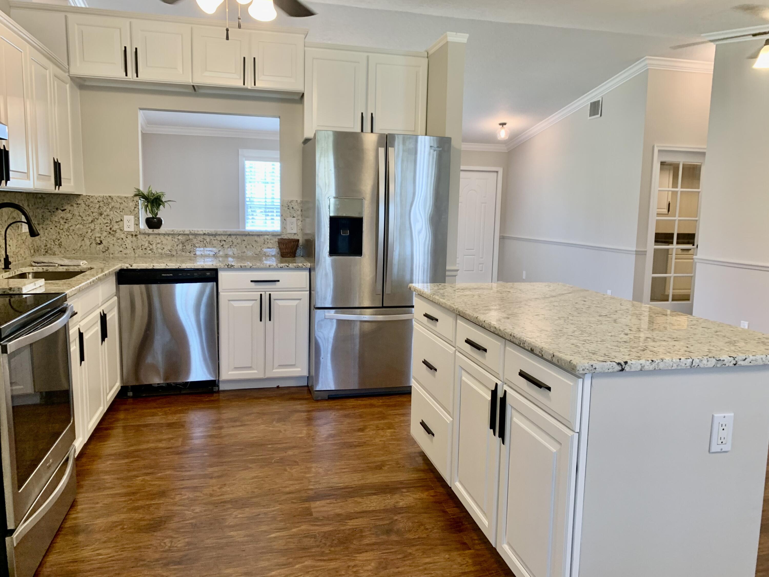 11853 47th Road North The Acreage, FL 33411 - Photo 6 of 22 Kitchen 28