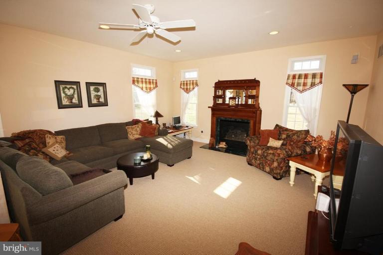 3949 Sharp Road Glenwood, MD 21738 - Photo 8 of 21 Family Room