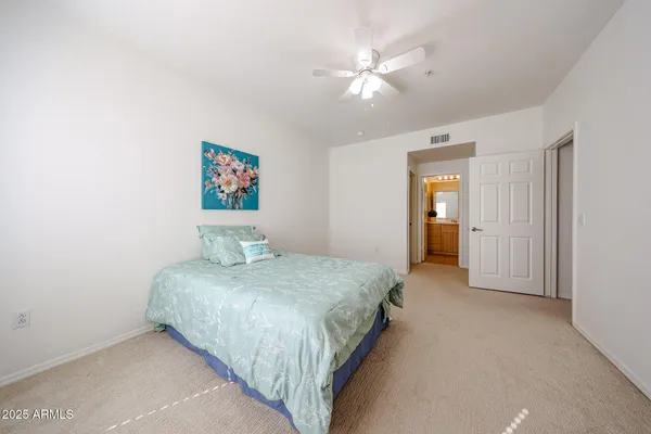 $289,000 | 7401 West Arrowhead Clubhouse Drive, Unit 2047, Glendale, AZ 85308