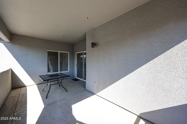 $325,000 | 7401 West Arrowhead Clubhouse Drive, Unit 2047, Glendale, AZ 85308