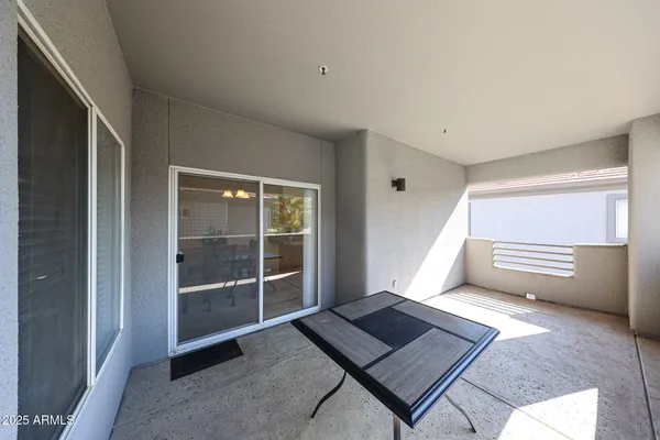 $289,000 | 7401 West Arrowhead Clubhouse Drive, Unit 2047, Glendale, AZ 85308