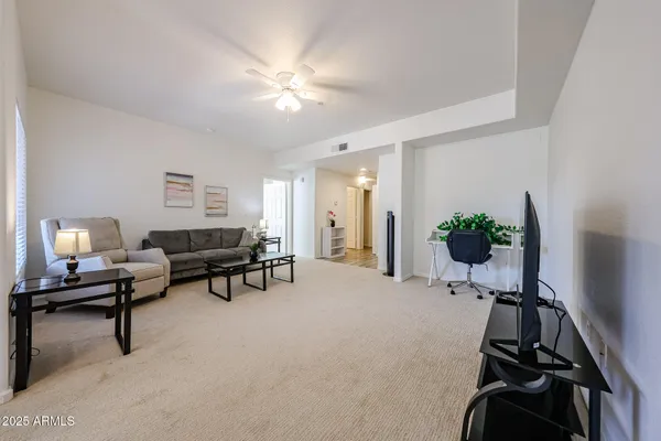 $289,000 | 7401 West Arrowhead Clubhouse Drive, Unit 2047, Glendale, AZ 85308