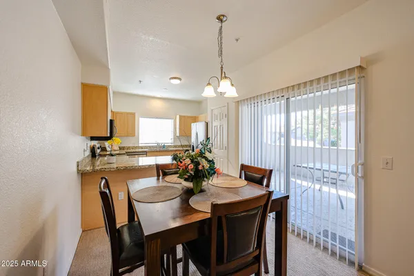 $289,000 | 7401 West Arrowhead Clubhouse Drive, Unit 2047, Glendale, AZ 85308