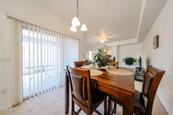 $289,000 | 7401 West Arrowhead Clubhouse Drive, Unit 2047, Glendale, AZ 85308