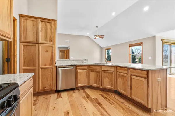 $574,000 | 6105 Red Gate Lane, Yorkville, IL 60560