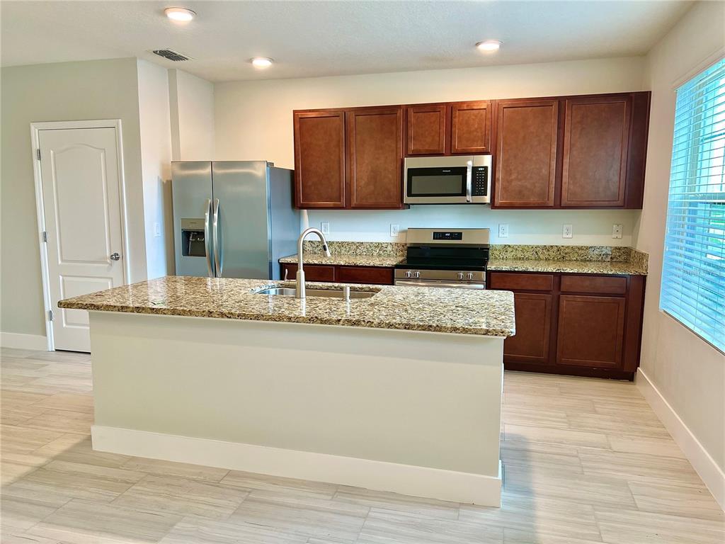 1880 Brockridge Road Kissimmee, FL 34744 - Photo 3 of 16