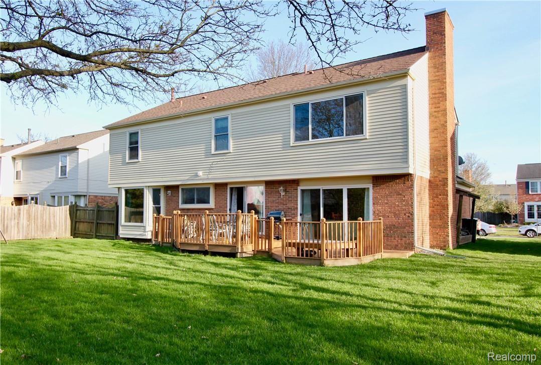 45684 Bryn Mawr Road Canton, MI 48187 - Photo 17 of 17 IMG_1993.jpg