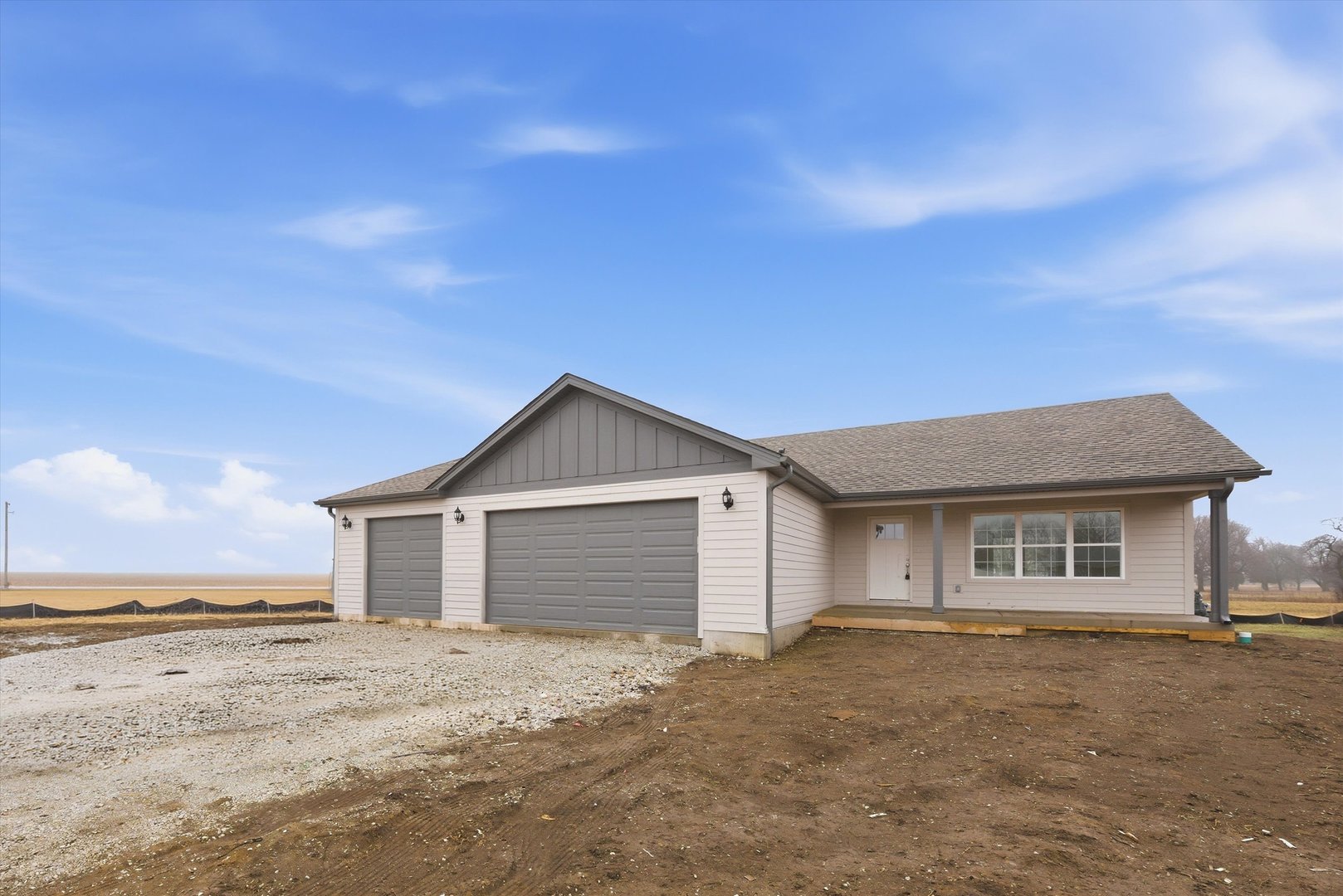 477 Emma Drive Manteno, IL 60950 - Photo 3 of 29 front view of a house with a yard