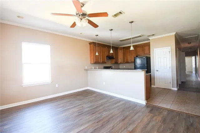 $1,150 | 1927 Tricou Street, New Orleans, LA 70117