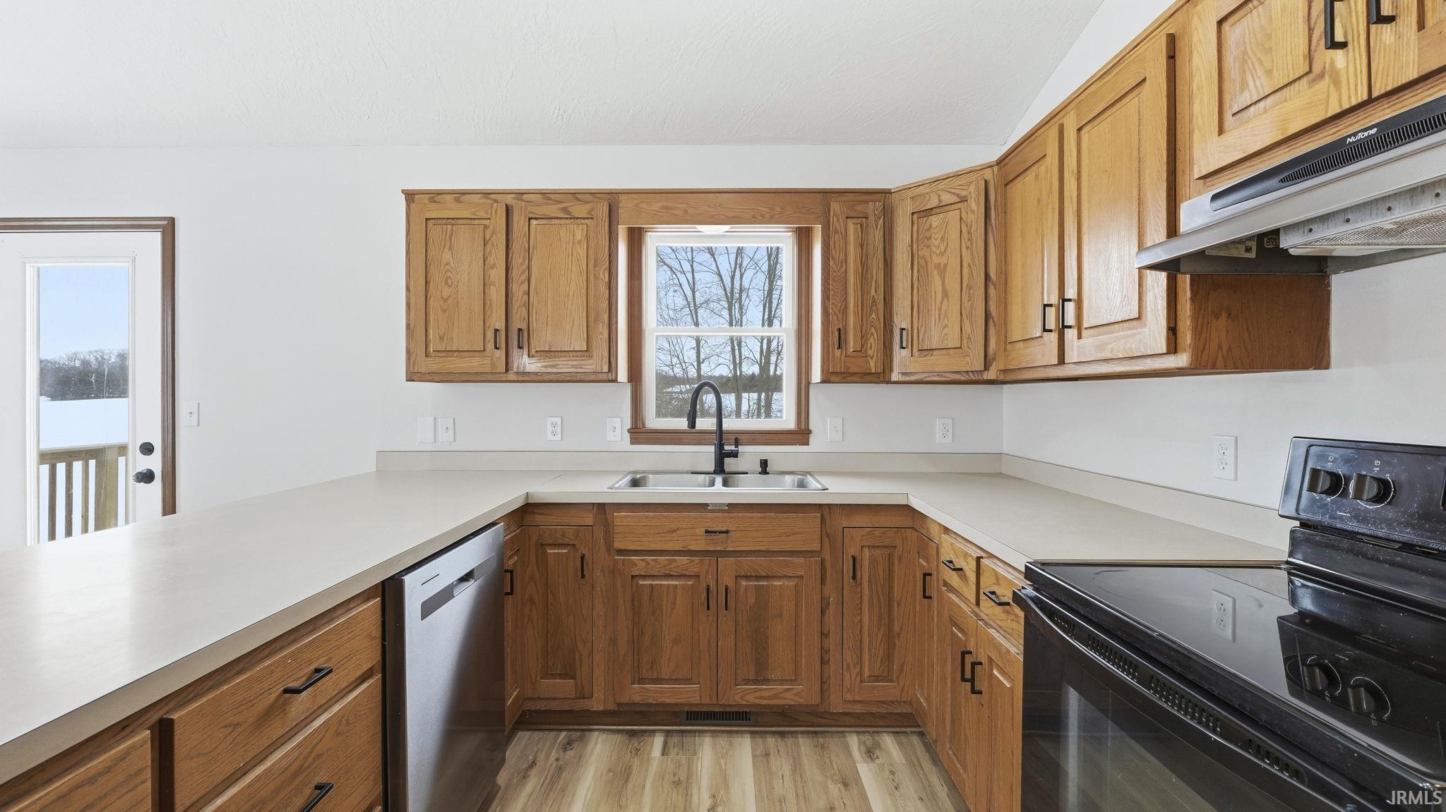 200 East Baseline Road Albion, IN 46701 - Photo 9 of 36