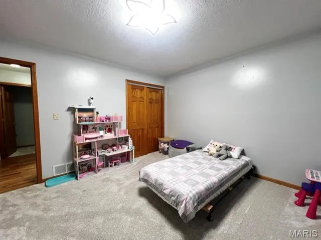 $365,000 | 10 Hibiscus Lane, Hannibal, MO 63401