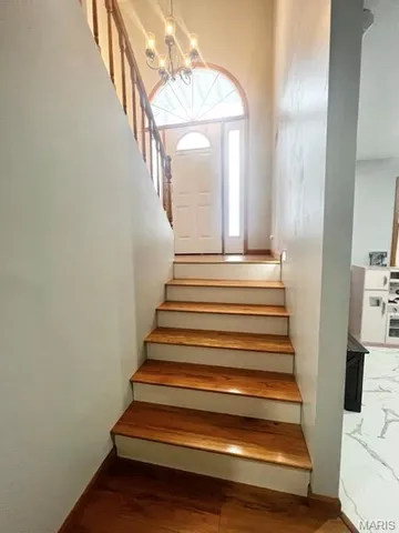 $365,000 | 10 Hibiscus Lane, Hannibal, MO 63401