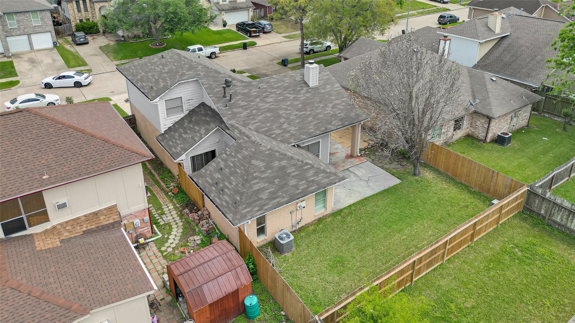 12322 Meadow Ridge Drive Stafford, TX 77477 - Photo 34 of 39 an aerial view of a house with a backyard