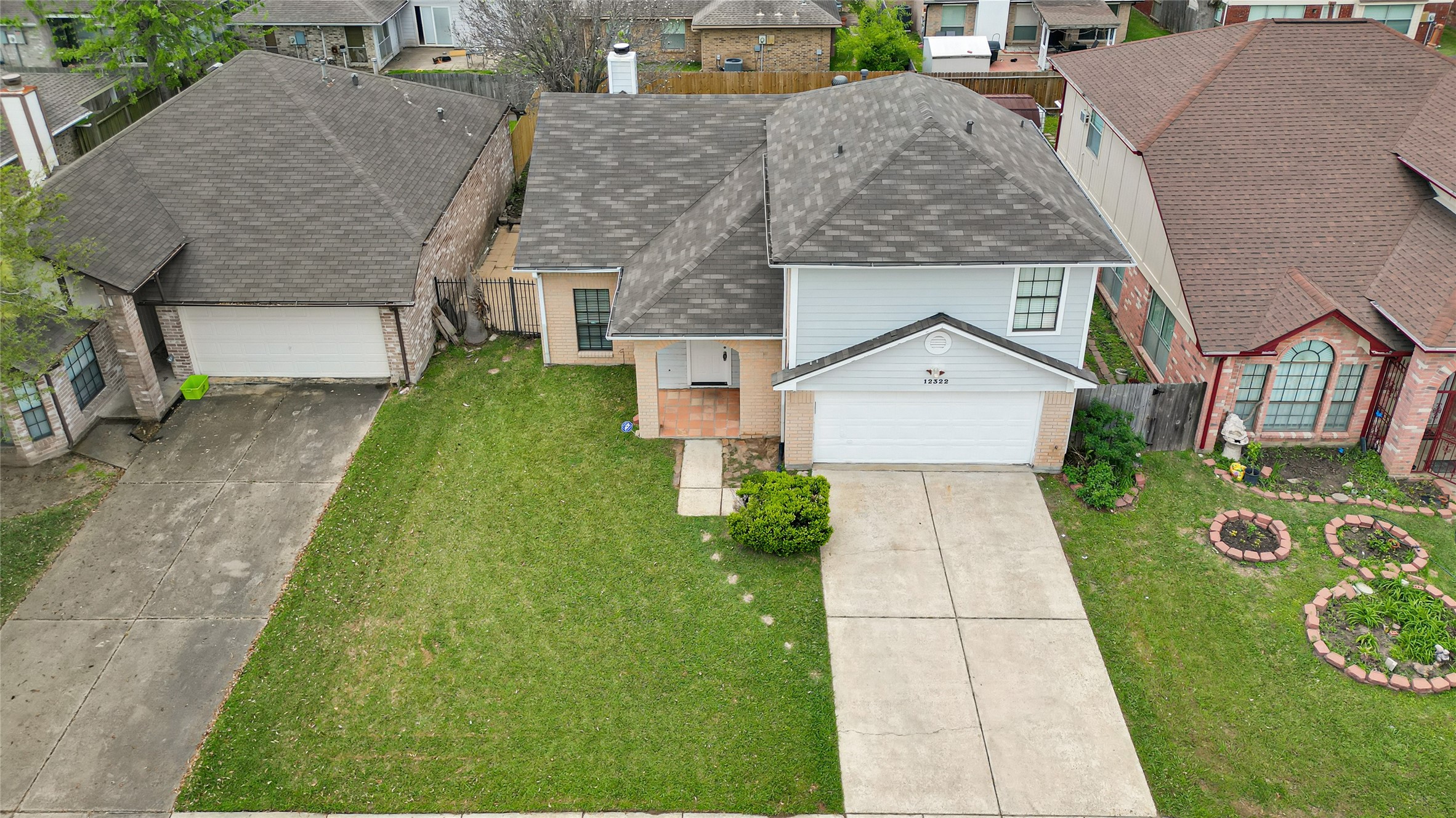 12322 Meadow Ridge Drive Stafford, TX 77477 - Photo 39 of 39 an aerial view of a house
