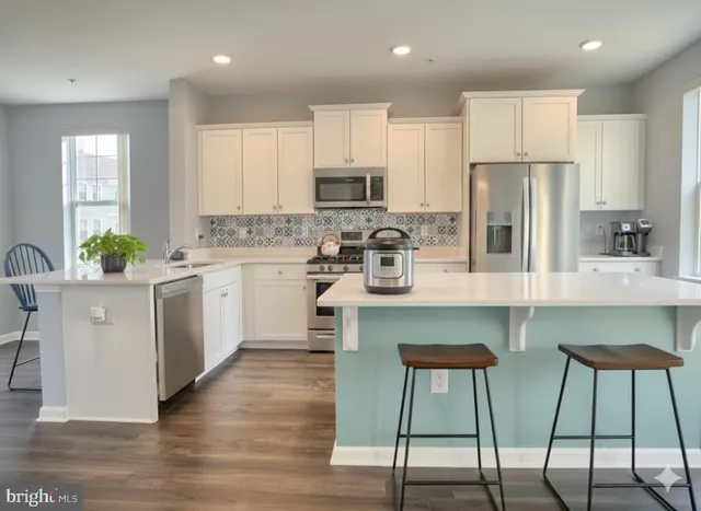 $2,950 | 352 Dawson Place, Downingtown, PA 19335