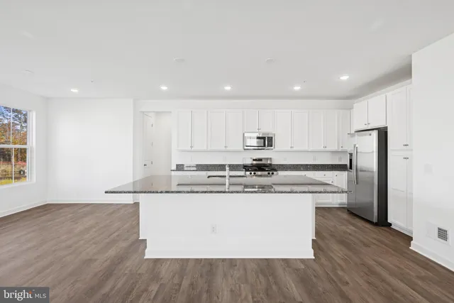 $754,999 | 1041 Broad Lk Drive, Fredericksburg, VA 22406