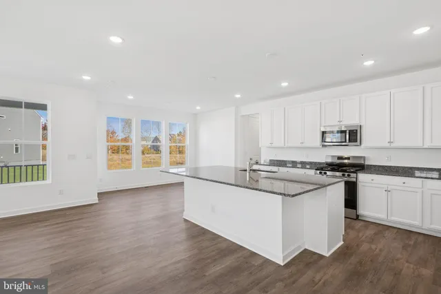 $754,999 | 1041 Broad Lk Drive, Fredericksburg, VA 22406