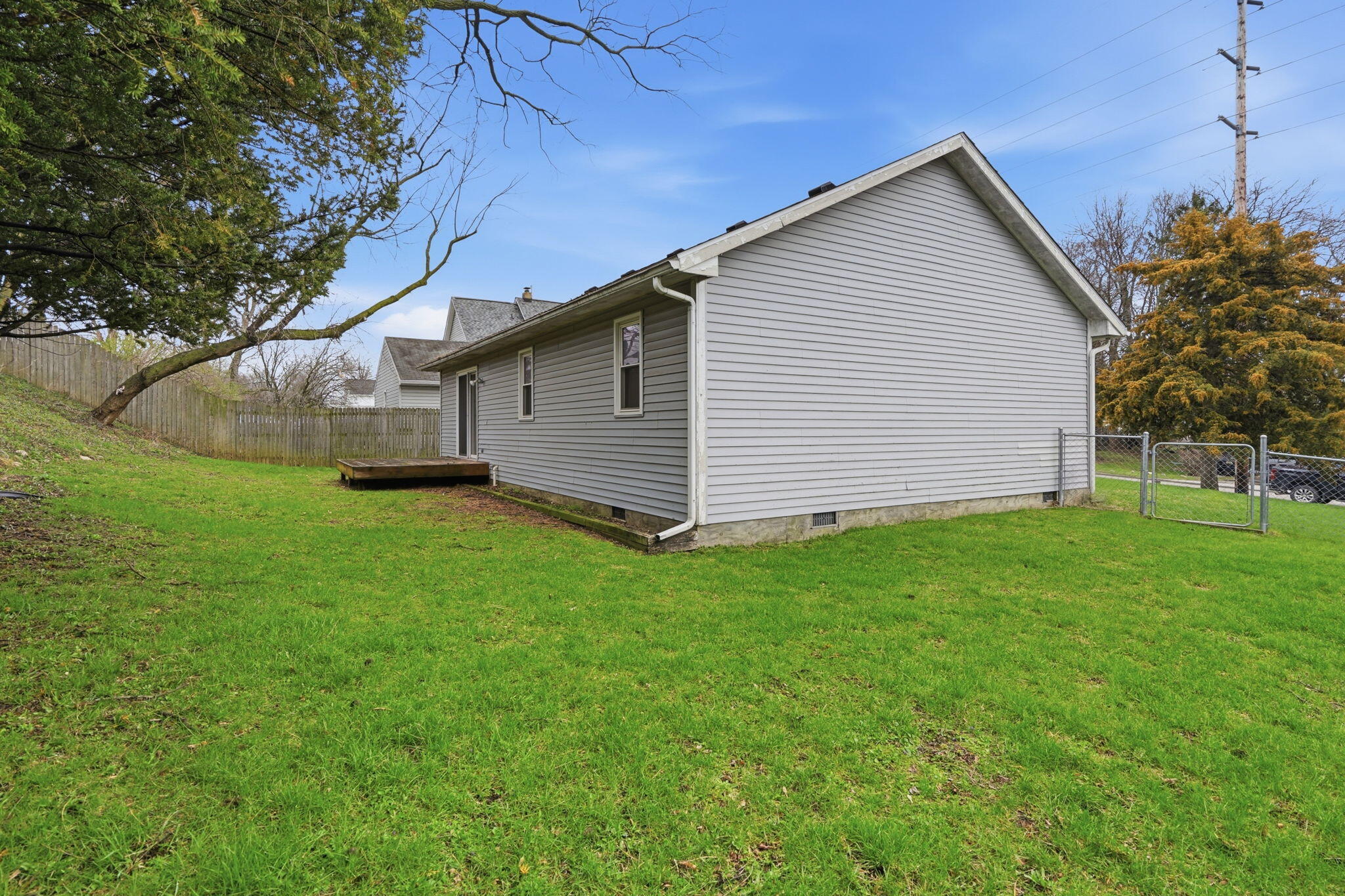 215 3rd Street Fenton, MI 48430 - Photo 25 of 26 25-web-or-mls-025_DSC04763 Michael Kreme