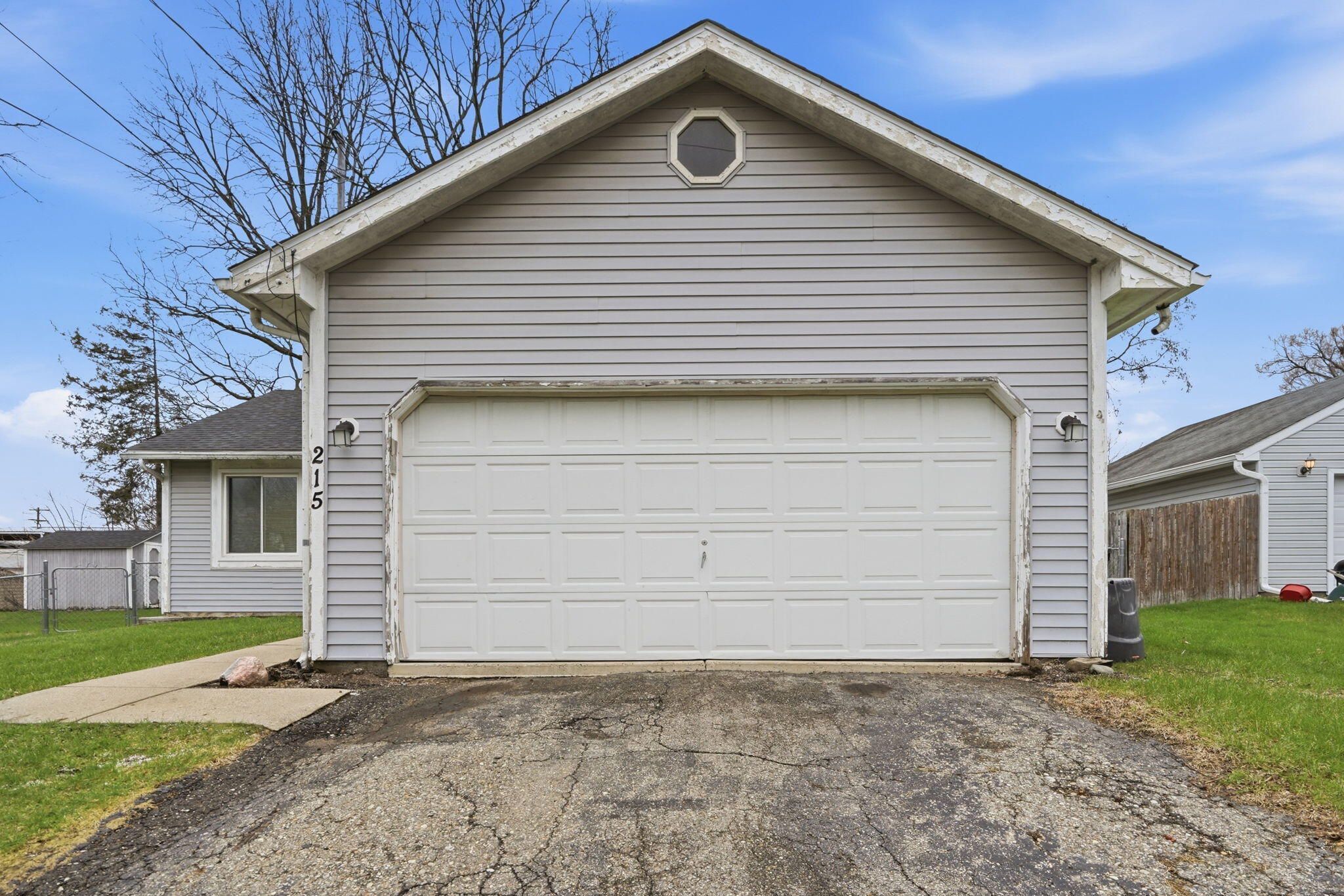 215 3rd Street Fenton, MI 48430 - Photo 4 of 26 4-web-or-mls-004_DSC04741 Michael Kremer
