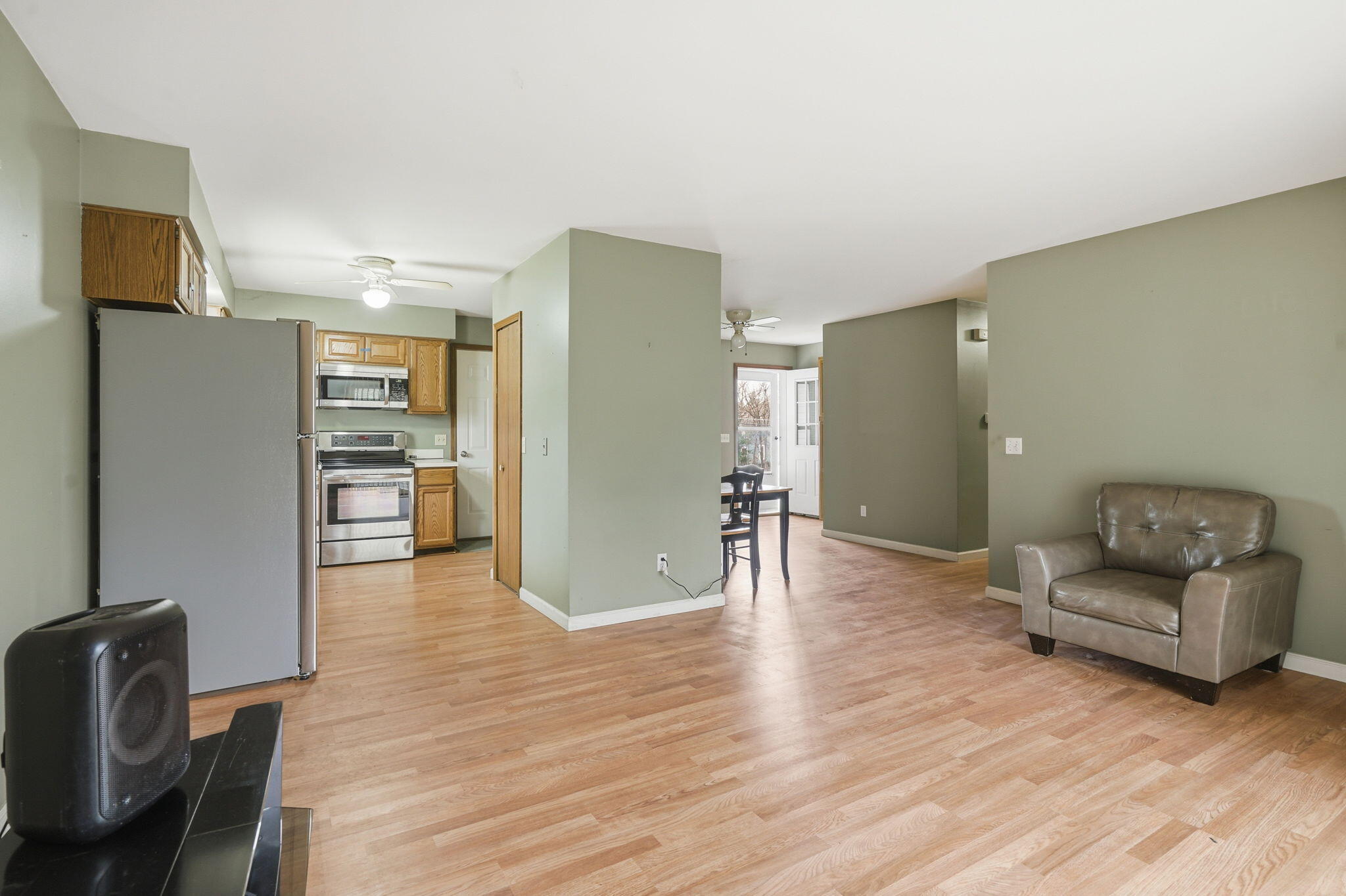 215 3rd Street Fenton, MI 48430 - Photo 8 of 26 8-web-or-mls-009_DSC04676 Michael Kremer