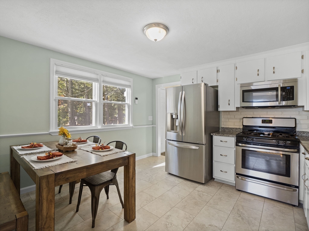 9 Partridge Road Methuen, MA 01844 - Photo 8 of 30 Gallery Image 8