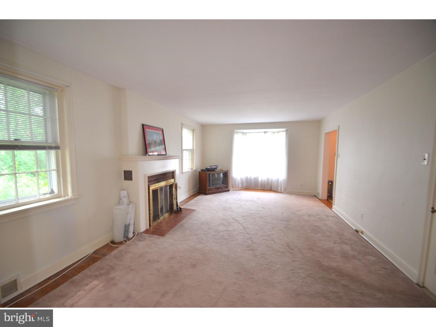 6190 West Mill Road Flourtown, PA 19031 - Photo 16 of 25 Family Room