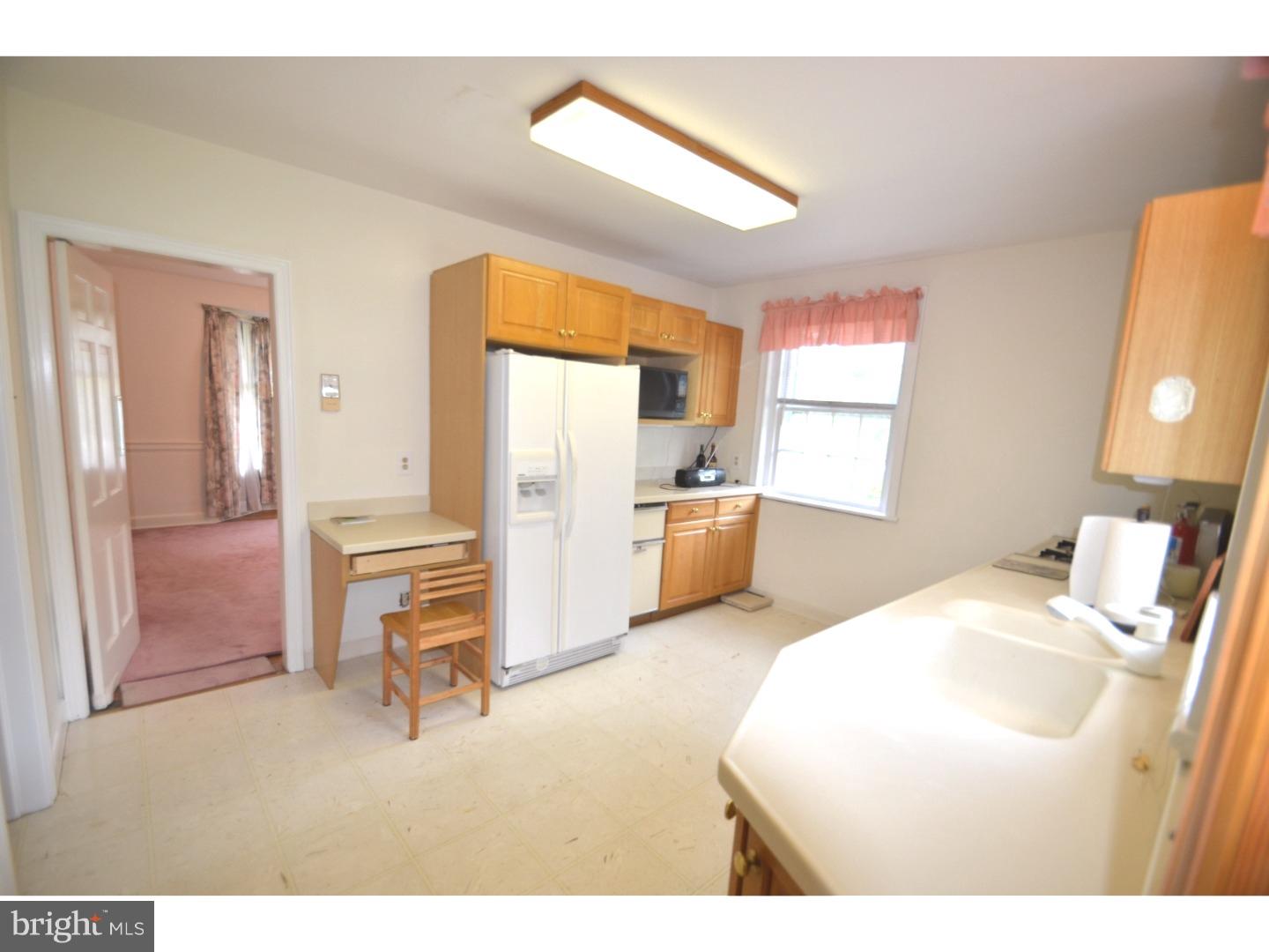 6190 West Mill Road Flourtown, PA 19031 - Photo 10 of 25 Kitchen