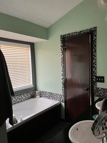 $310,000 | 4402 East Eagles Landing Street, Wichita, KS 67220