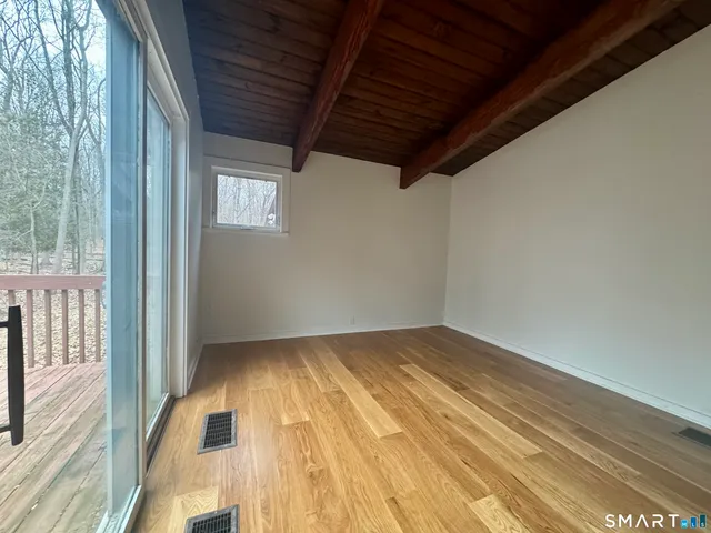 $3,700 | 860 Oakwood Road, Orange, CT 06477