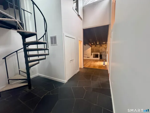 $3,700 | 860 Oakwood Road, Orange, CT 06477