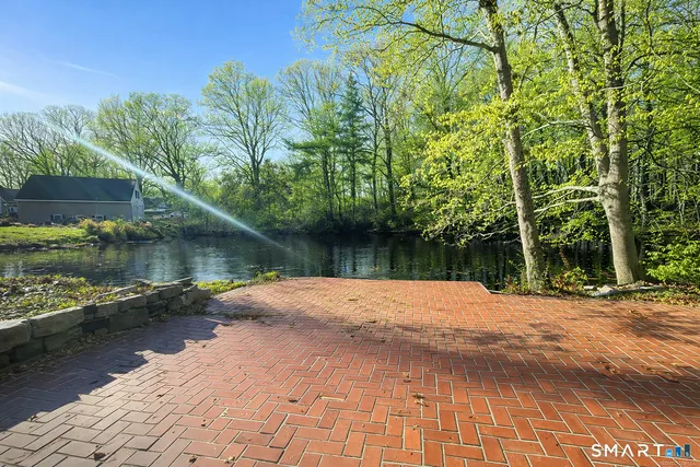 $3,700 | 860 Oakwood Road, Orange, CT 06477