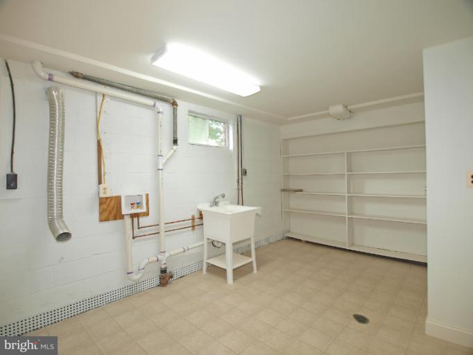 11528 Colt Terrace Silver Spring, MD 20902 - Photo 1 of 24 Laundry Storage