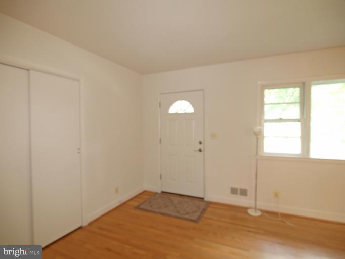 11528 Colt Terrace Silver Spring, MD 20902 - Photo 15 of 24 Entry Area