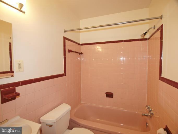 11528 Colt Terrace Silver Spring, MD 20902 - Photo 16 of 24 Bath 2