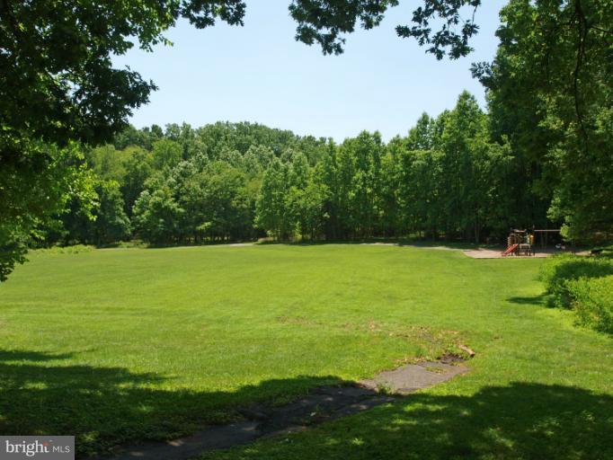 11528 Colt Terrace Silver Spring, MD 20902 - Photo 22 of 24 Sligo Creek Pk 0.1 Mile