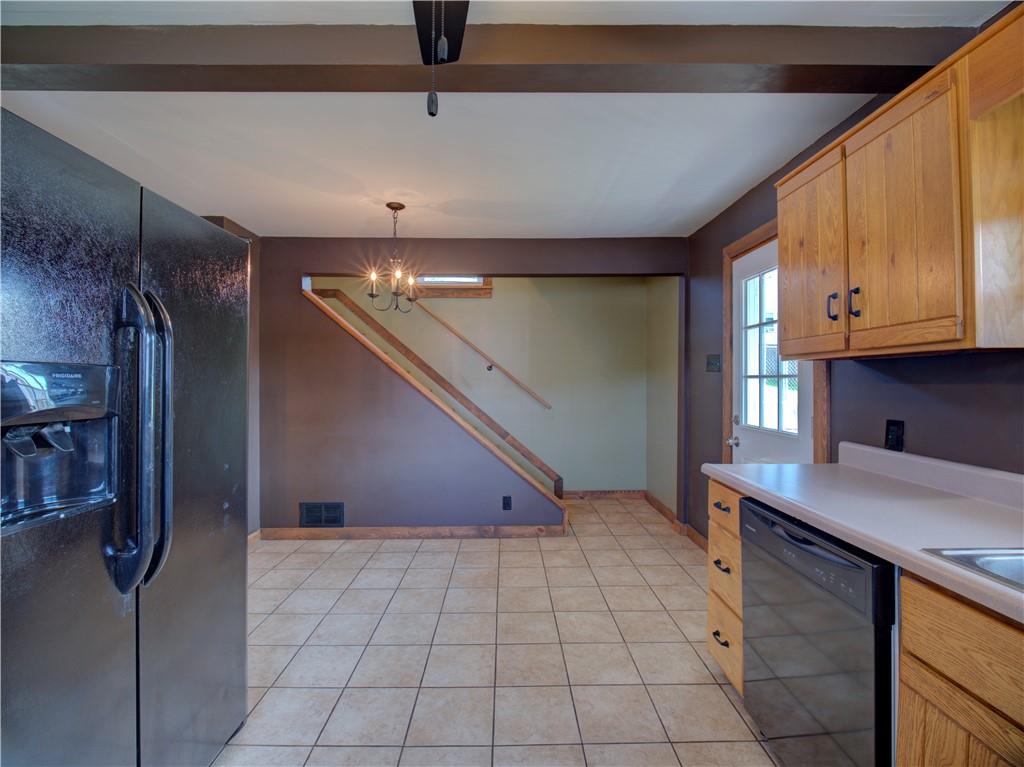 112 Yoder Avenue Mount Pleasant, PA 15666 - Photo 14 of 29 Gallery Image 14