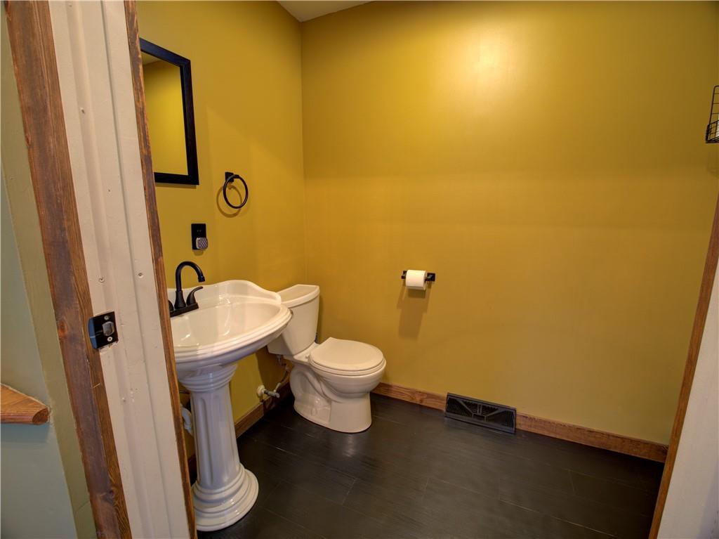 112 Yoder Avenue Mount Pleasant, PA 15666 - Photo 10 of 29 Gallery Image 10