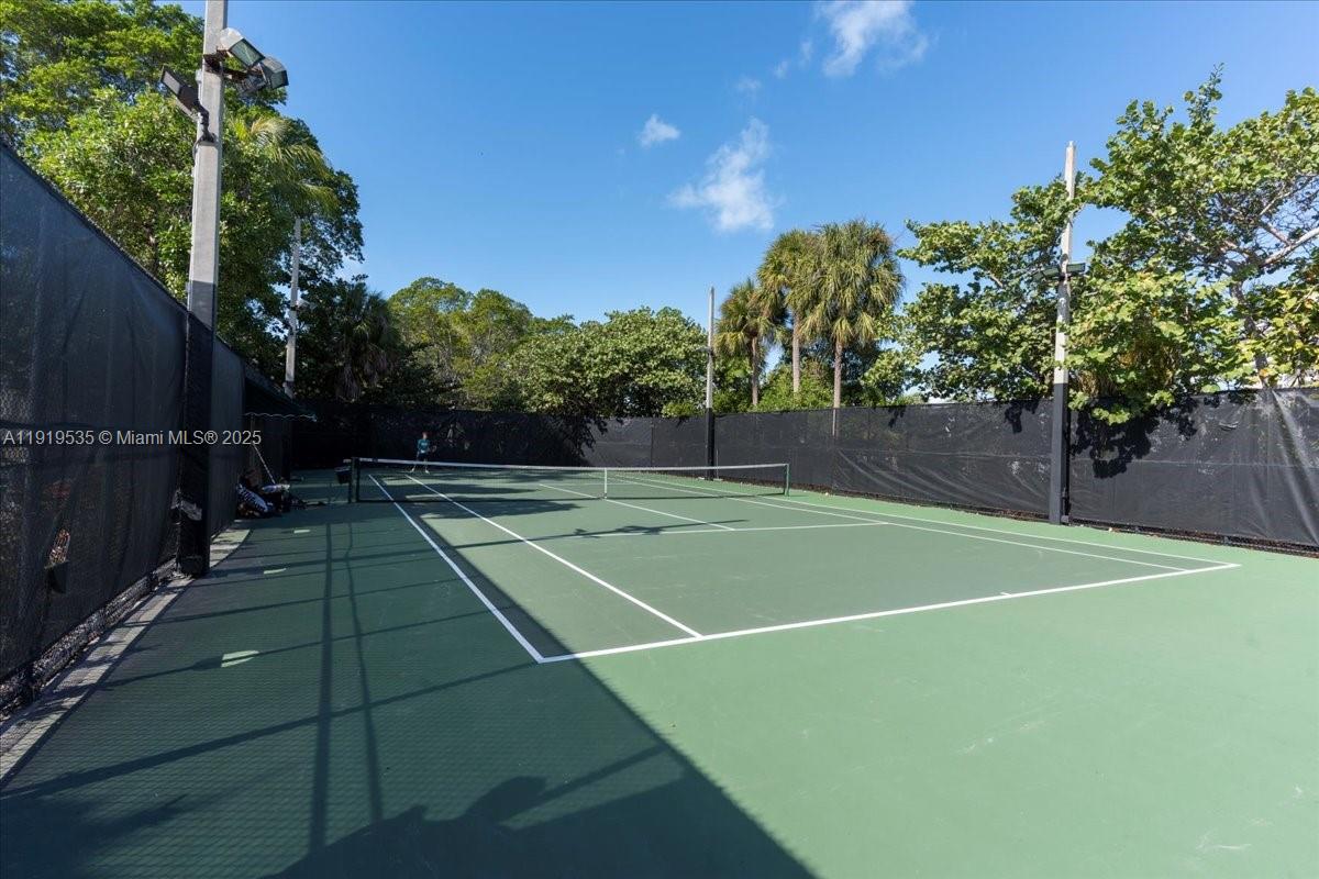 1121 Crandon Boulevard, Unit E304 Key Biscayne, FL 33149 - Photo 12 of 17